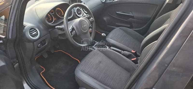Opel Corsa D 1.2 BENC FFUULL