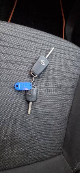 Opel Corsa D 1.2 BENC FFUULL