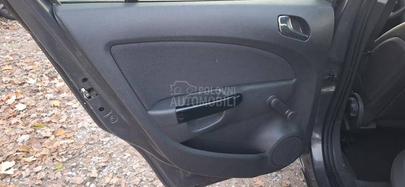 Opel Corsa D 1.2 BENC FFUULL