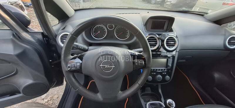 Opel Corsa D 1.2 BENC FFUULL