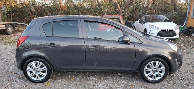 Opel Corsa D 1.2 BENC FFUULL