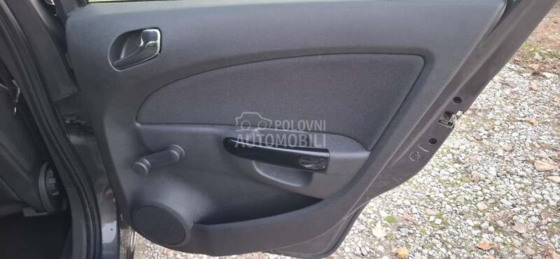 Opel Corsa D 1.2 BENC FFUULL
