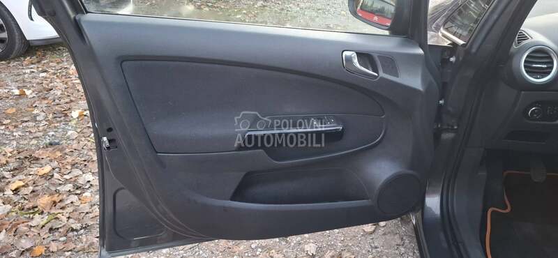 Opel Corsa D 1.2 BENC FFUULL