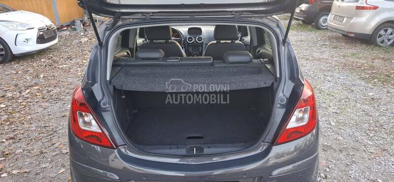 Opel Corsa D 1.2 BENC FFUULL