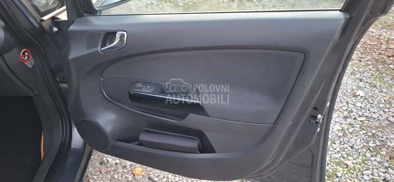 Opel Corsa D 1.2 BENC FFUULL