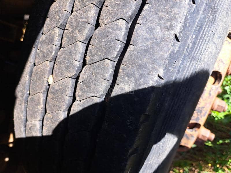 Ostalo 9/80 R20 Sve sezone