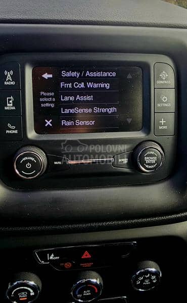 Jeep Compass 1.4 Turbo  N.O.V.