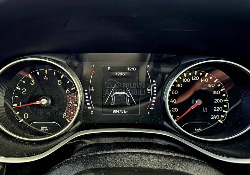 Jeep Compass 1.4 Turbo  N.O.V.