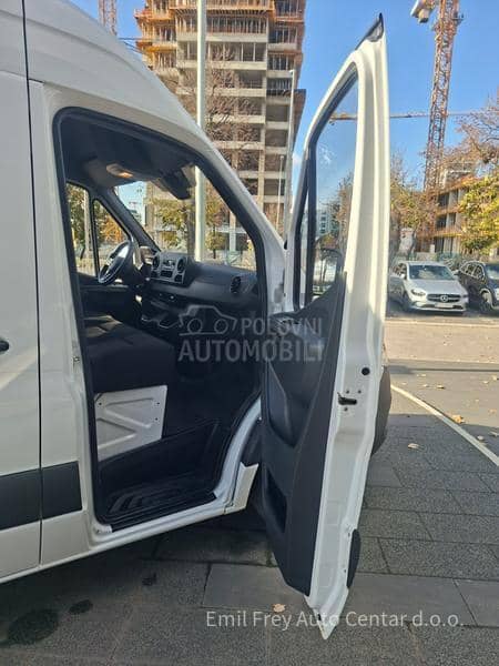 Mercedes Benz Sprinter Furgon 315 CDI KA 3924