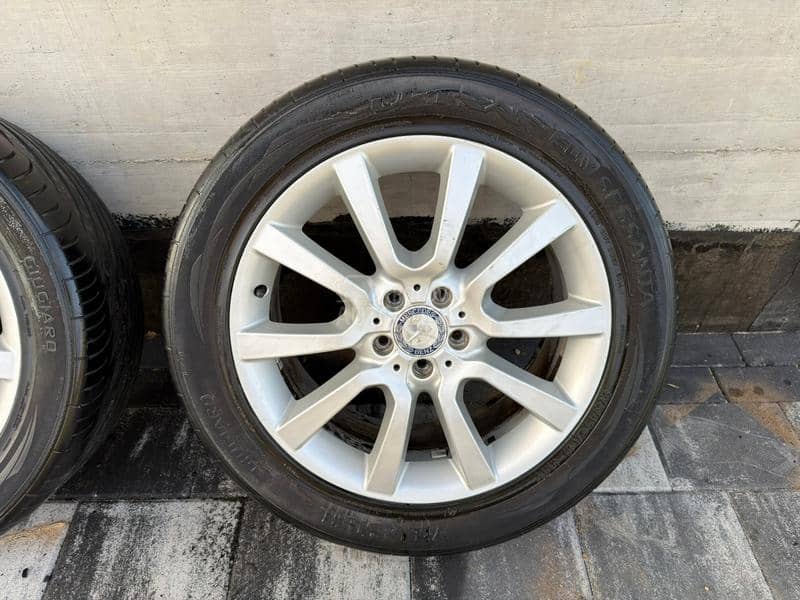 Vredestein 275/45 R19 Sve sezone