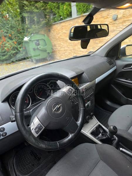 Opel Astra H 1.7 cdti