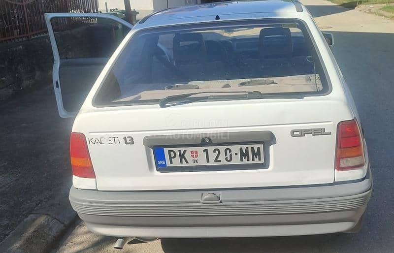 Opel Kadett Opel suza ko casa