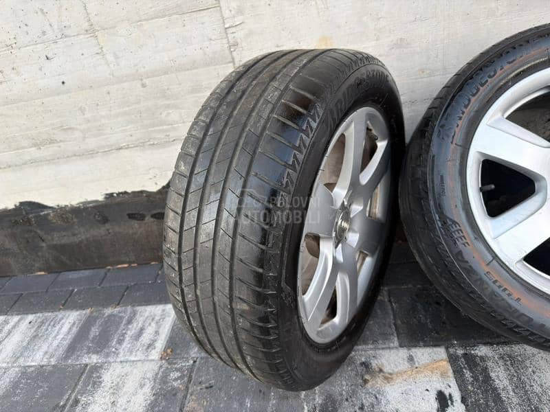 Bridgestone 225/55 R17 Sve sezone