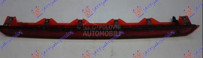 TRECA STOP LAMPA ZATAMNJENA