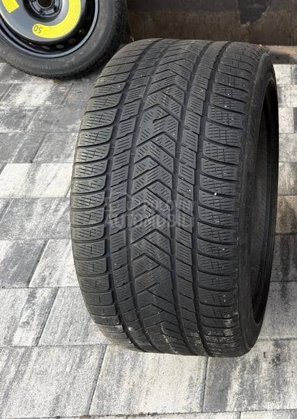 Pirelli 325/35 R22 Sve sezone