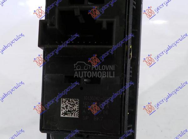 PREKIDAC U PREDNJIM VRATIMA (4