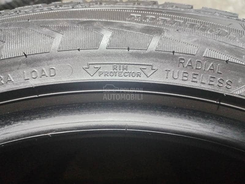 Goodyear 245/45 R18 Zimska