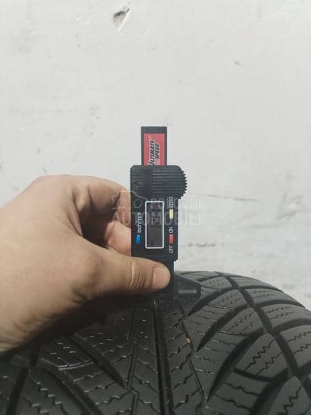 Goodyear 245/45 R18 Zimska