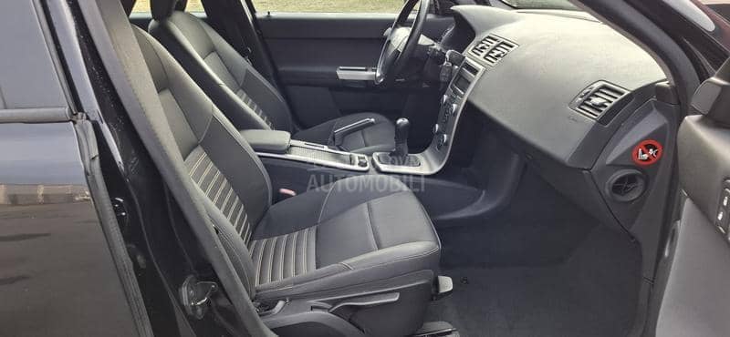 Volvo V50 2.0 hdi rest.ajling