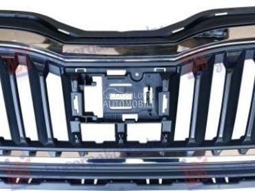 PVC MASKA SA HROM OKVIROM za Škoda Scala od 2019. do 2025. god.