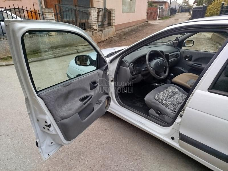 Renault Megane 1.9 diz reg 05.26