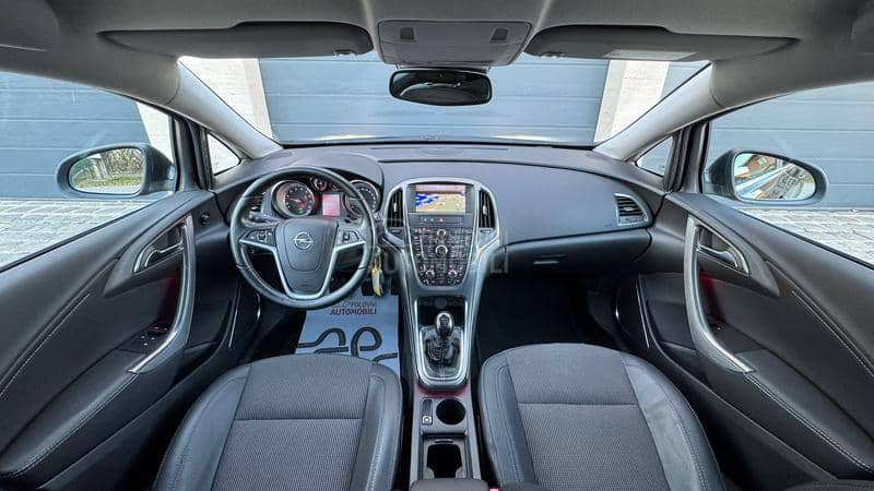 Opel Astra J 1.4 S.W.i.S.S