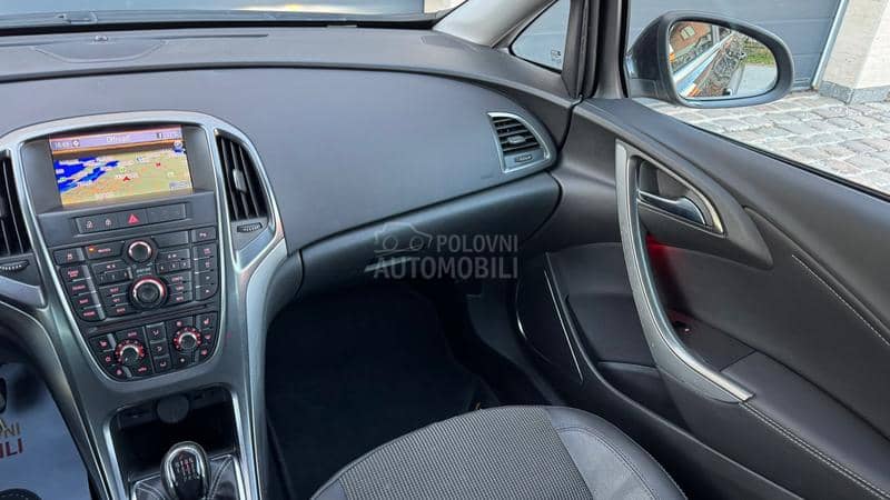 Opel Astra J 1.4 S.W.i.S.S