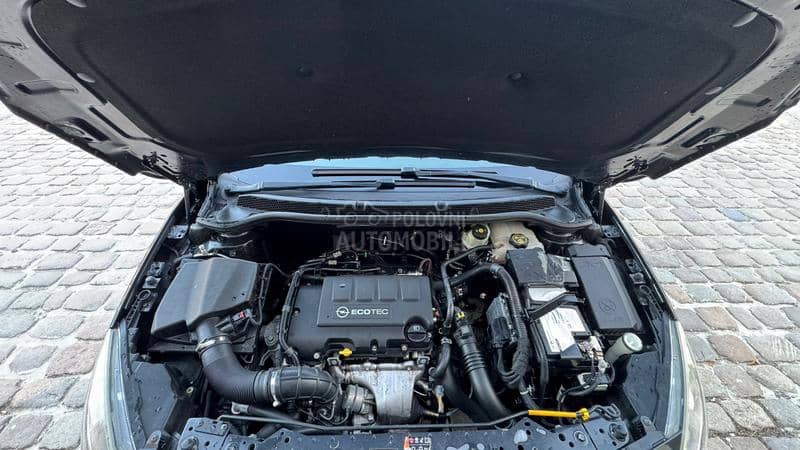 Opel Astra J 1.4 S.W.i.S.S