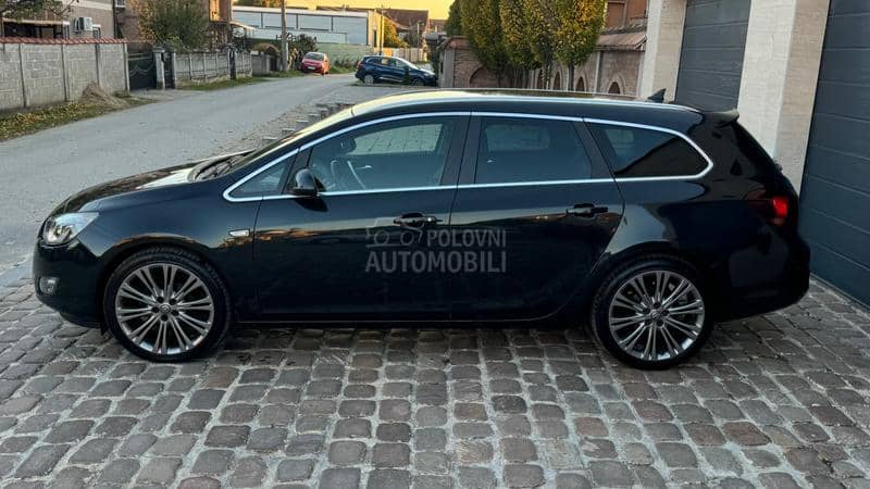 Opel Astra J 1.4 S.W.i.S.S