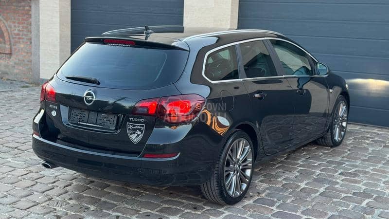 Opel Astra J 1.4 S.W.i.S.S