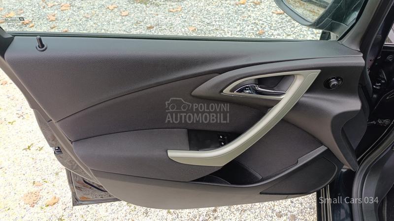 Opel Astra J 1.4t  ACTIVE