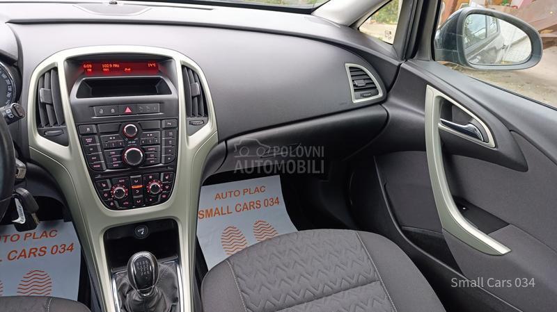 Opel Astra J 1.4t  ACTIVE