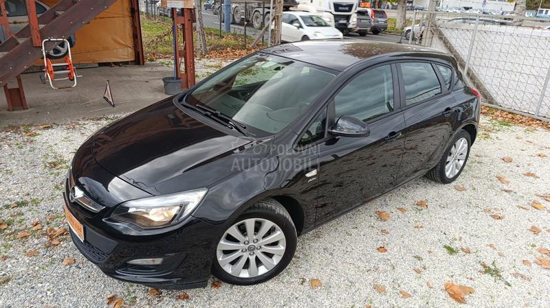 Opel Astra J 1.4t  ACTIVE