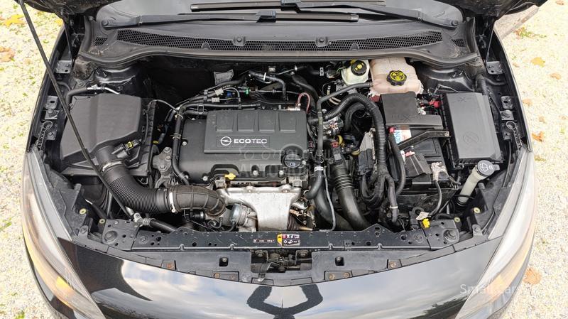 Opel Astra J 1.4t  ACTIVE