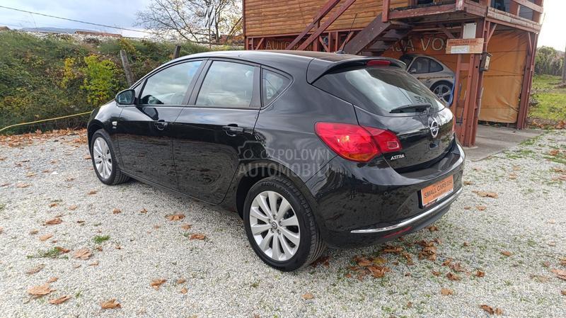 Opel Astra J 1.4t  ACTIVE