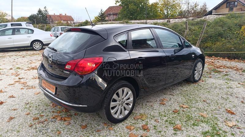 Opel Astra J 1.4t  ACTIVE