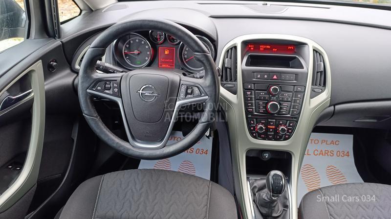 Opel Astra J 1.4t  ACTIVE