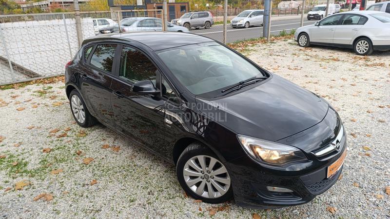 Opel Astra J 1.4t  ACTIVE