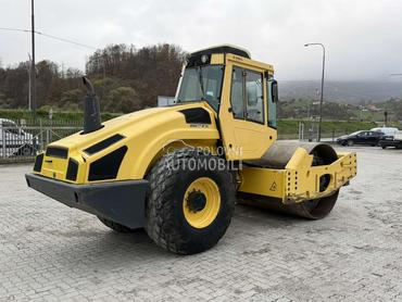BOMAG BW 216 D4