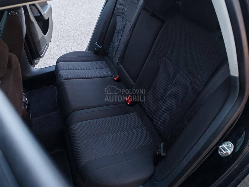 Volkswagen Passat B7 2.0 TDI DSG