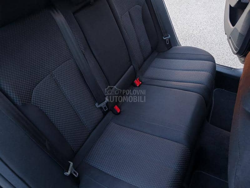 Volkswagen Passat B7 2.0 TDI DSG