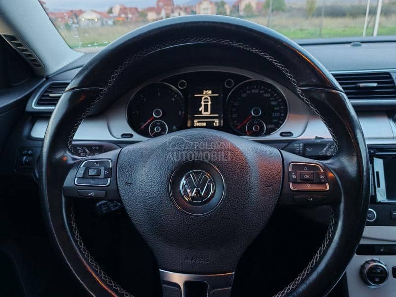 Volkswagen Passat B7 2.0 TDI DSG