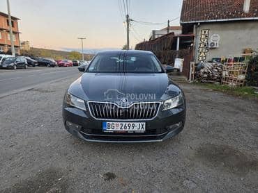 Škoda Superb 