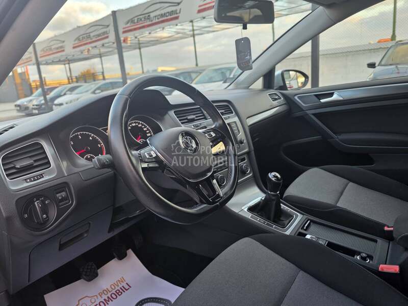 Volkswagen Golf 7 1.6 TDI/N.A.V