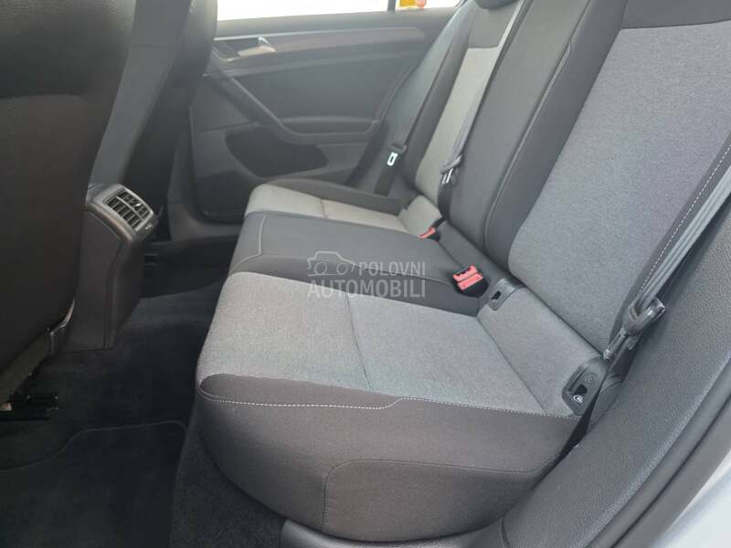 Volkswagen Golf 7 1.6 TDI/N.A.V