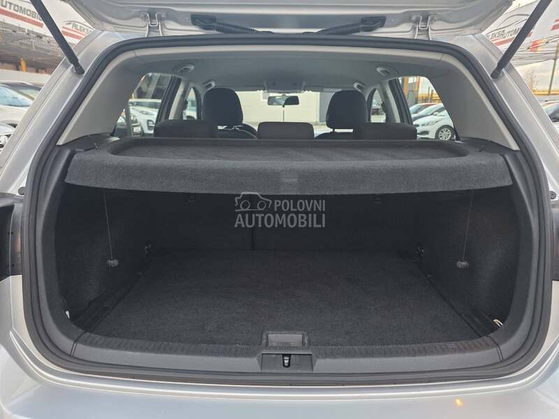 Volkswagen Golf 7 1.6 TDI/N.A.V