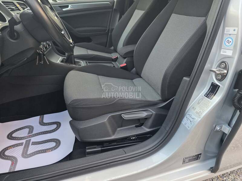 Volkswagen Golf 7 1.6 TDI/N.A.V