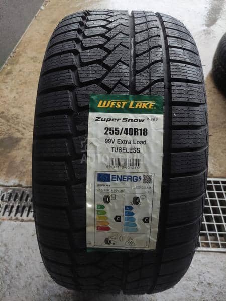 Westlake 255/40 R18 Zimska