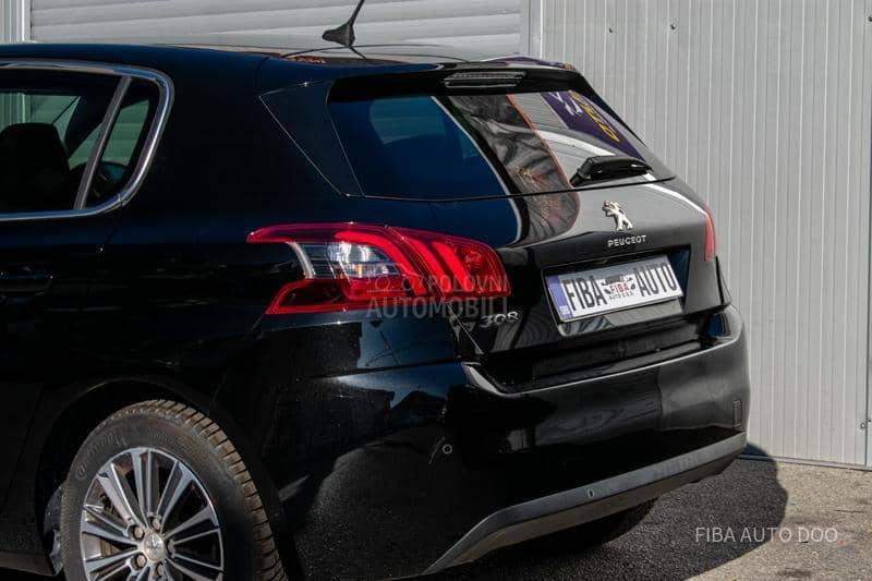 Peugeot 308 1.2 Allure EAT Led