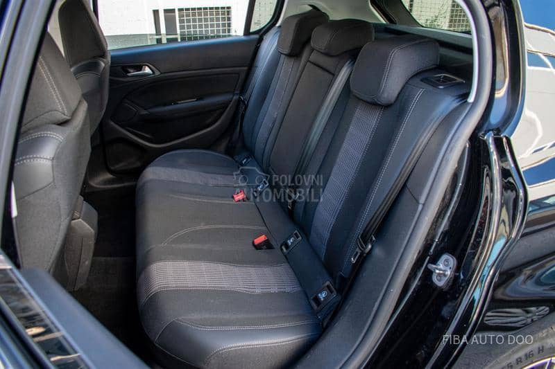 Peugeot 308 1.2 Allure EAT Led